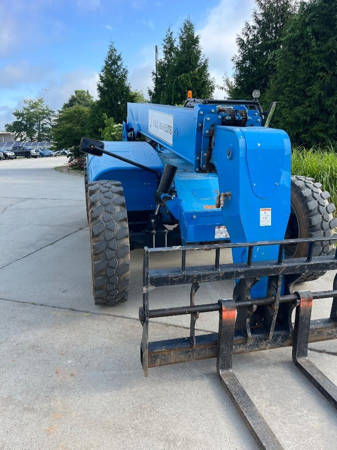 2023 GENIE GTH-844