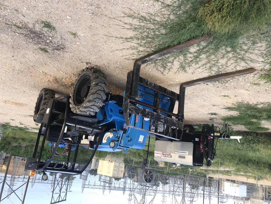 2018 Genie GTH-5519 Genie GTH-5519 Telehandler w/Open ROPS, 48" Carriage/Forks, Solid RT Tires, Work Light Package