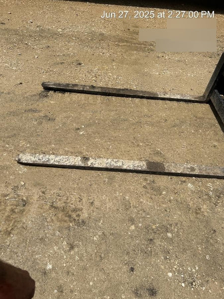 2022 ARROW MATERIAL HANDLING 60" Pallet Forks - Arrow