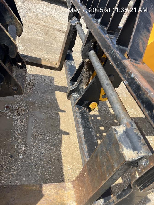 2017 SKYTRAK 70" Bucket, Telehandler 6k-7k