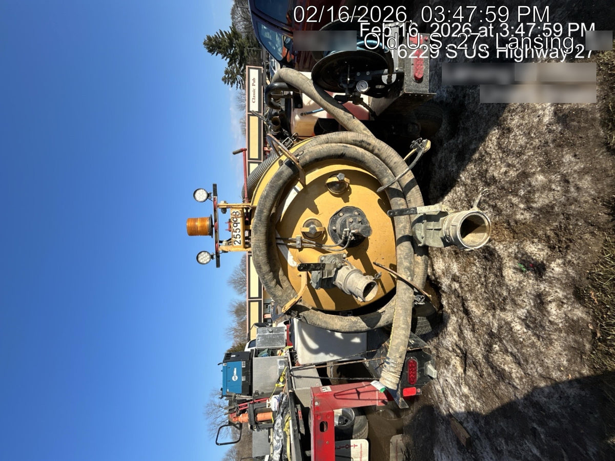 2022 Vac-Tron LP573XDT T4 Koehler Diesel Engine, 500 Gallon Debris Tank, x2 100 Gallon Water Tanks