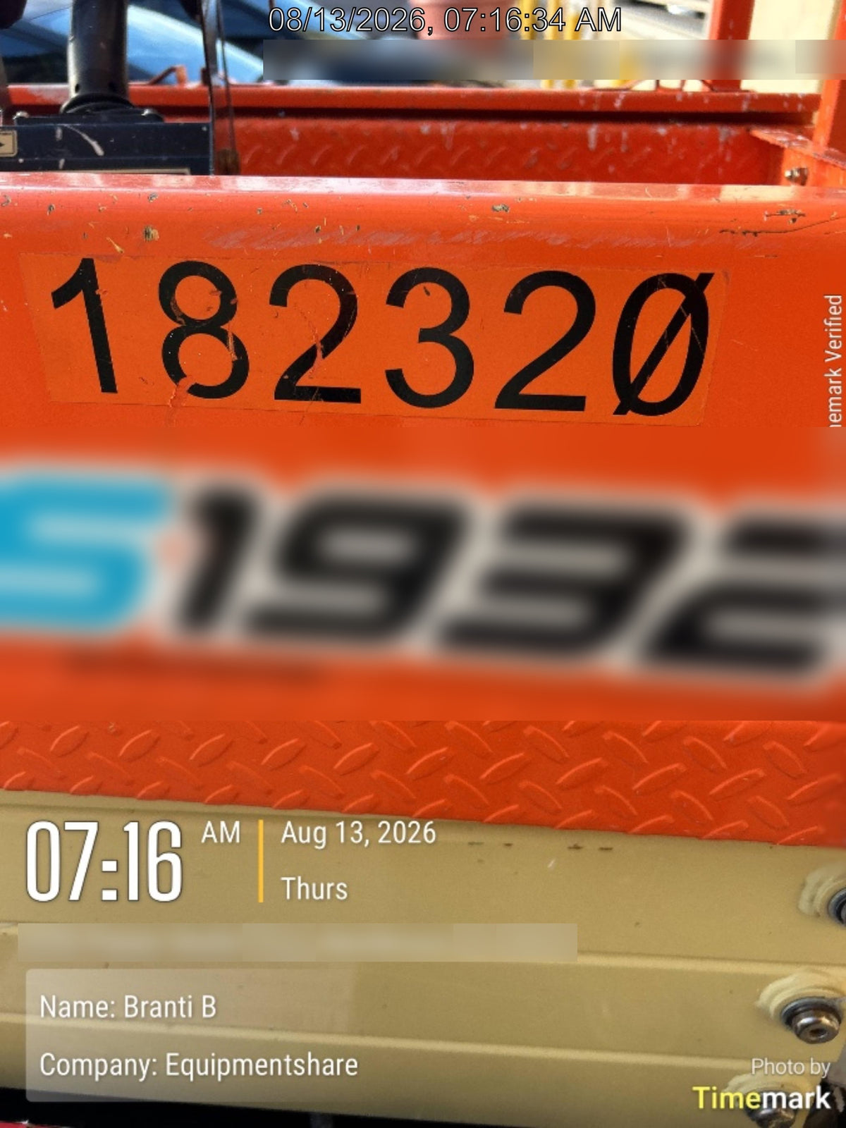 2021 JLG ES1932