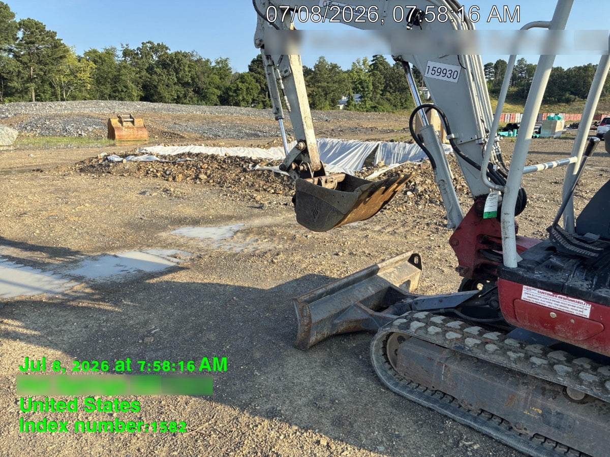 2021 TAKEUCHI TB235-2R