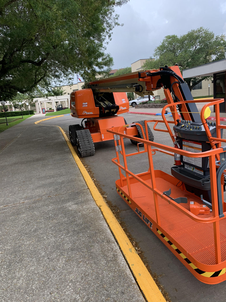2022 JLG 660SJ Quad Track