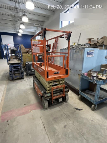 2022 JLG ES1932