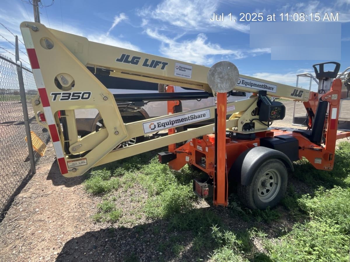 2021 JLG T350