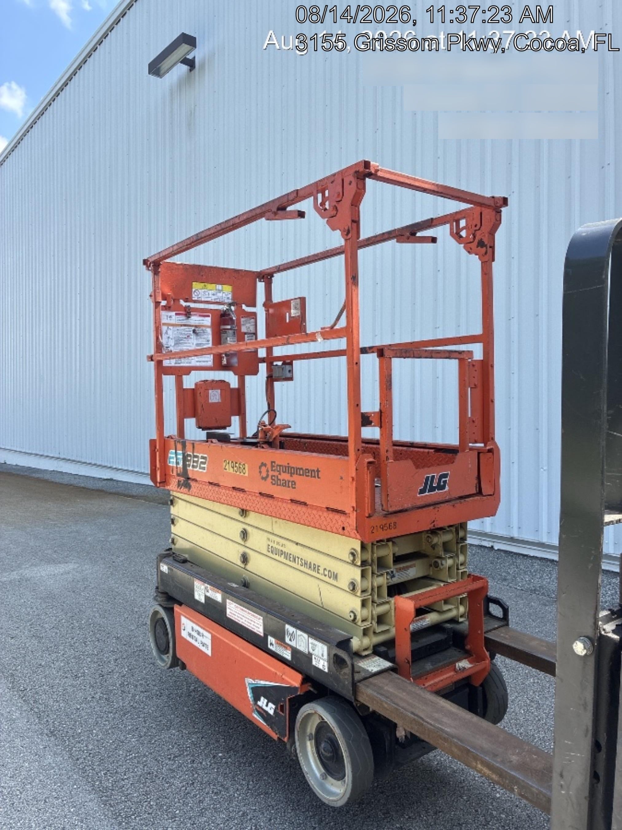 2022 JLG ES1932