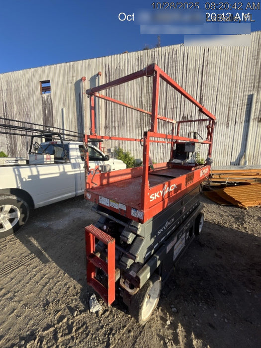 2018 Skyjack SJIII-3226 Skyjack SJIII3226 Scissor Lift w/Trojan Batteries