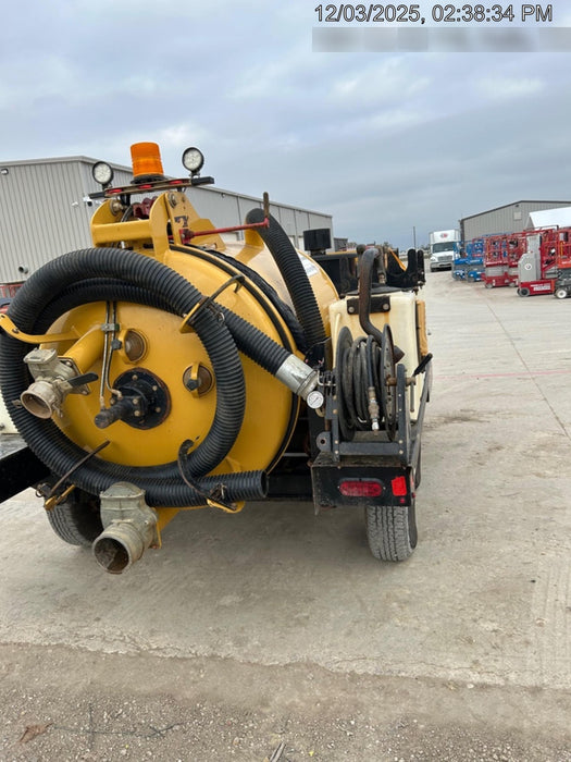 2022 VAC-TRON LP573XDT