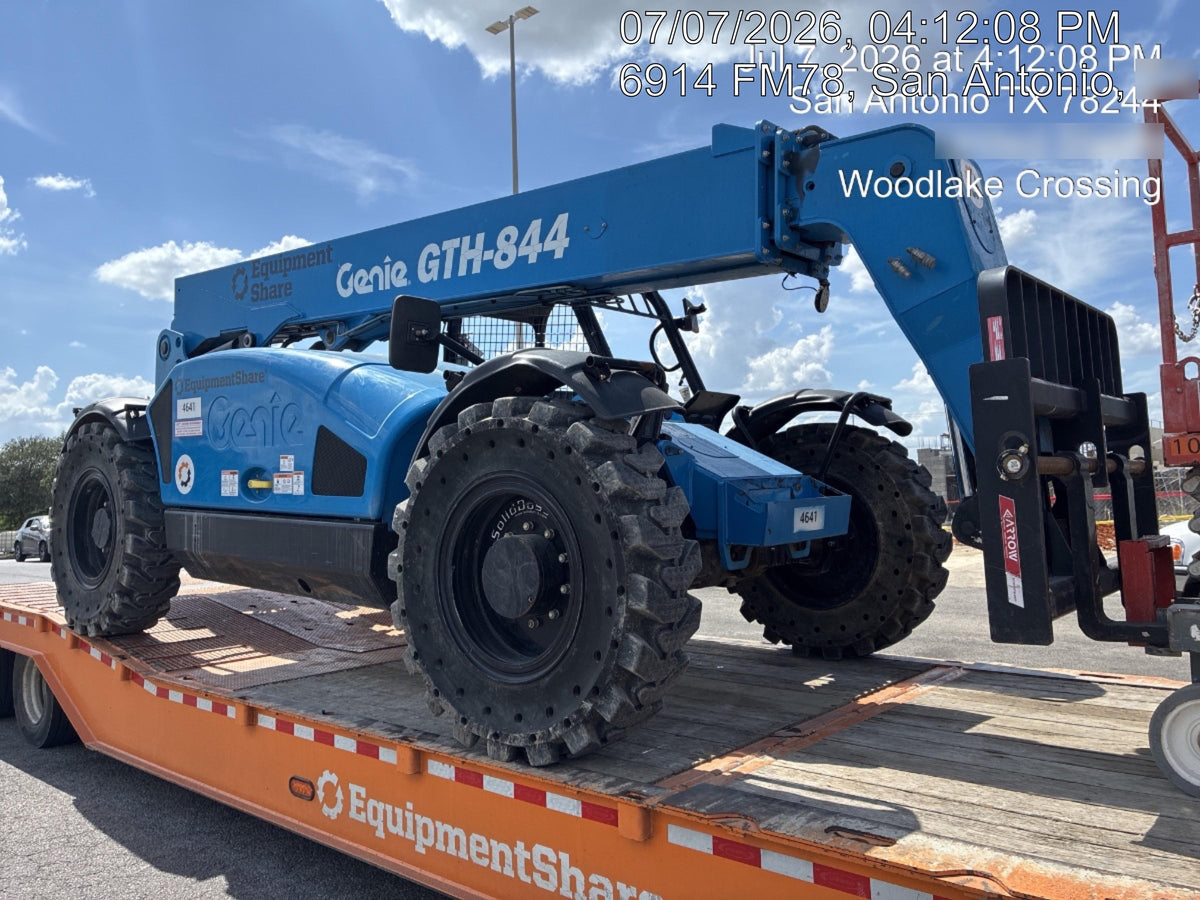 2017 GENIE GTH-844