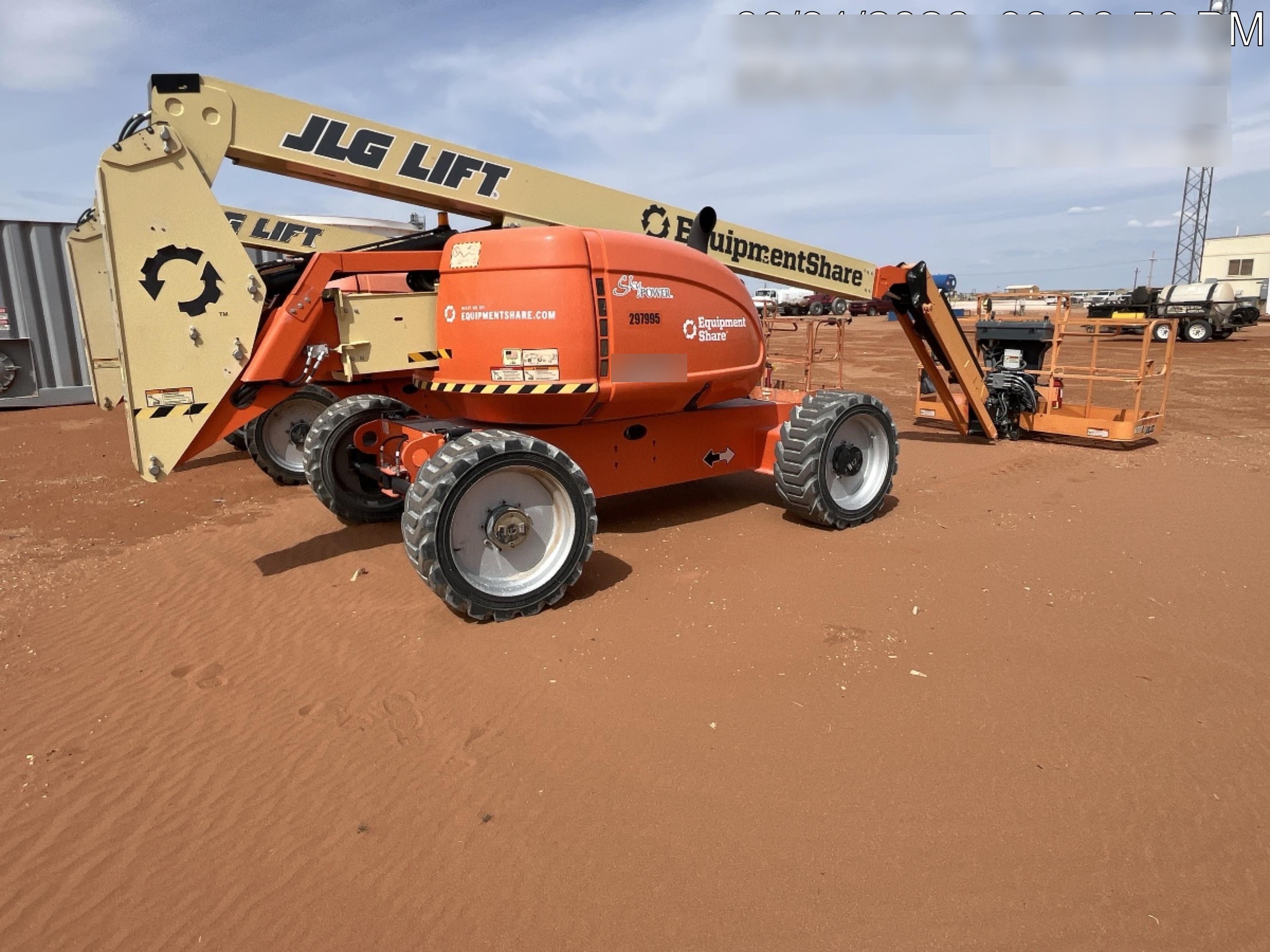 2023 JLG 600AJ