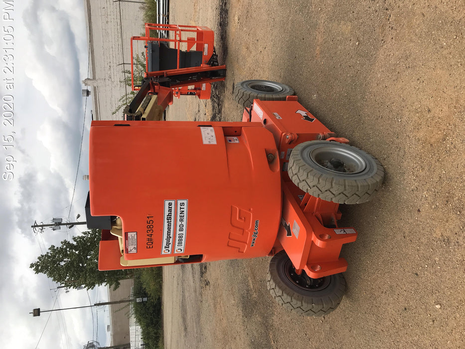 2019 JLG E300AJP