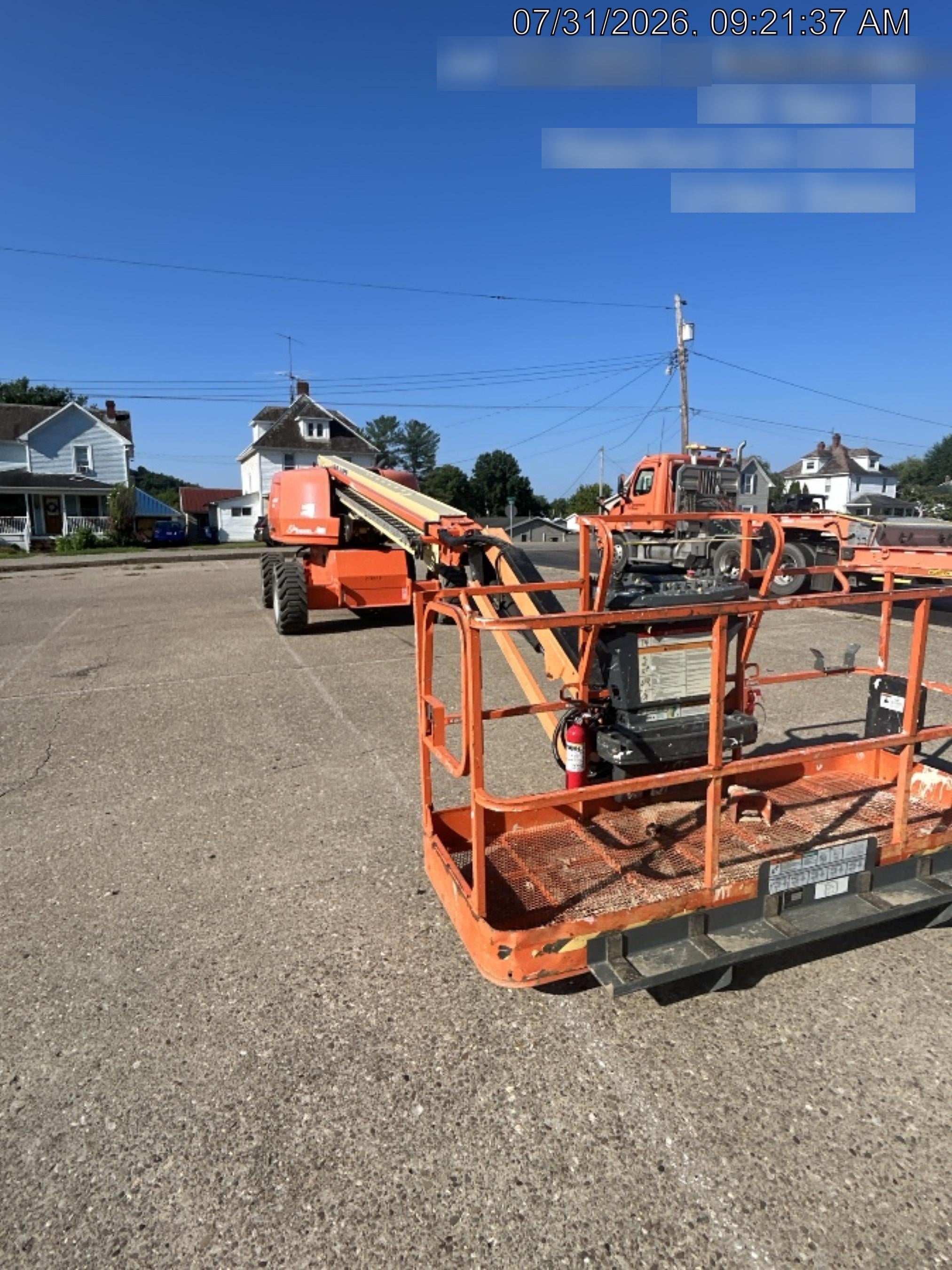 2022 JLG 660SJ