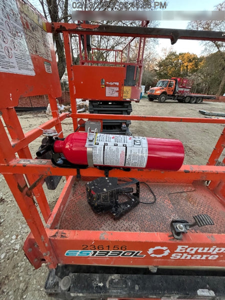 2022 JLG ES1330L
