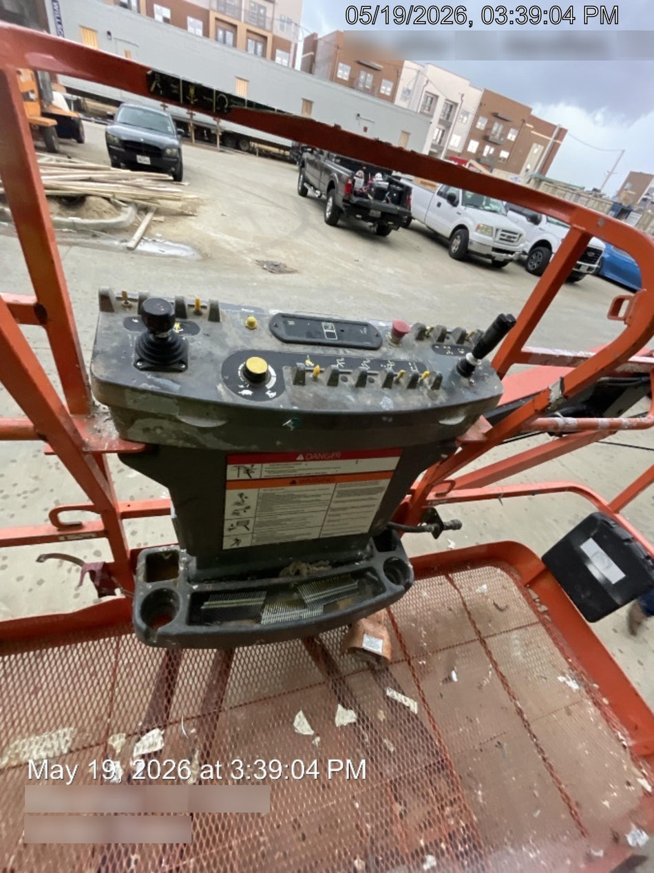 2013 JLG 660SJ