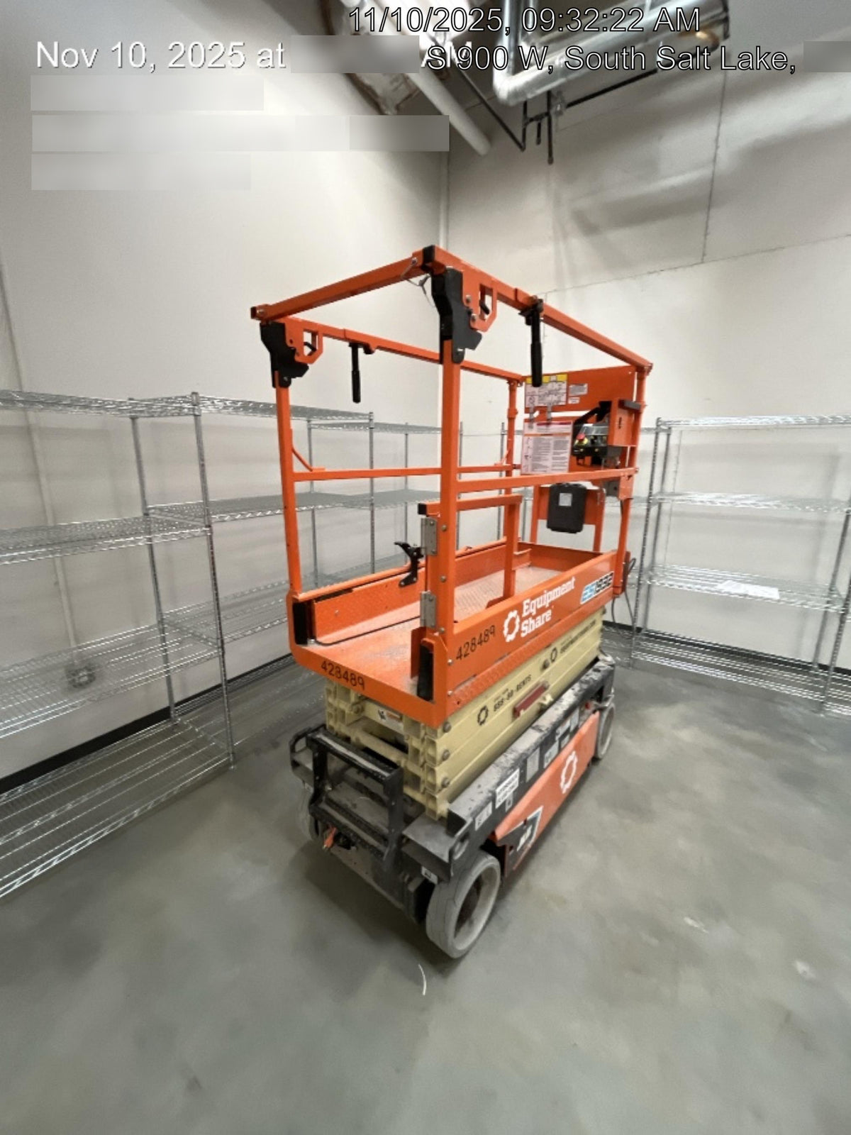 2024 JLG ES1932