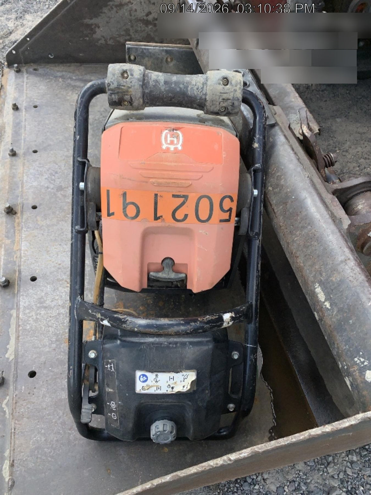 2025 HUSQVARNA LT6005