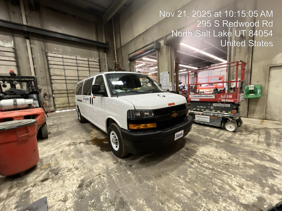 2025 CHEVROLET Express Van - Rental