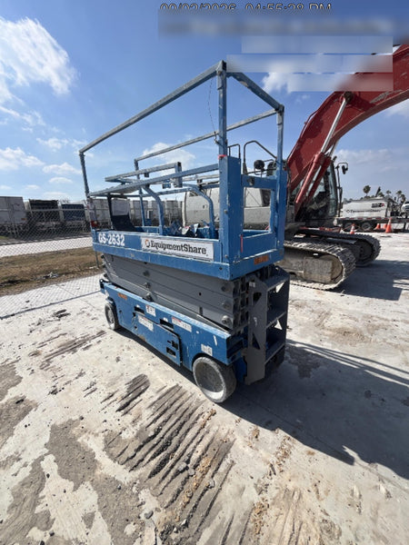 2023 GENIE GS-2632