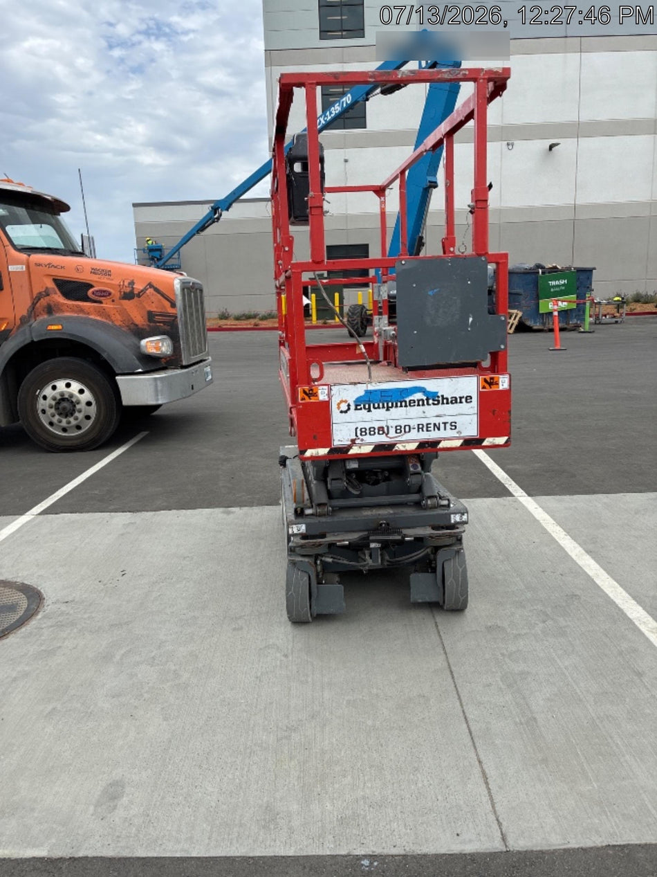 2020 Skyjack SJIII-3219 Solid NM Tires, Half height spring hinged entry gate, Dual Beacons, 800W Inverter