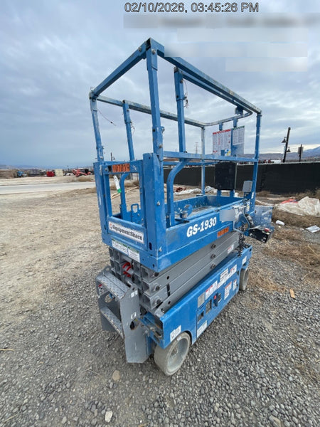 2020 Genie GS-1930 Solid Non Marking Tires, Beacon, Folding rails with half height swing gate, 800W Inverter