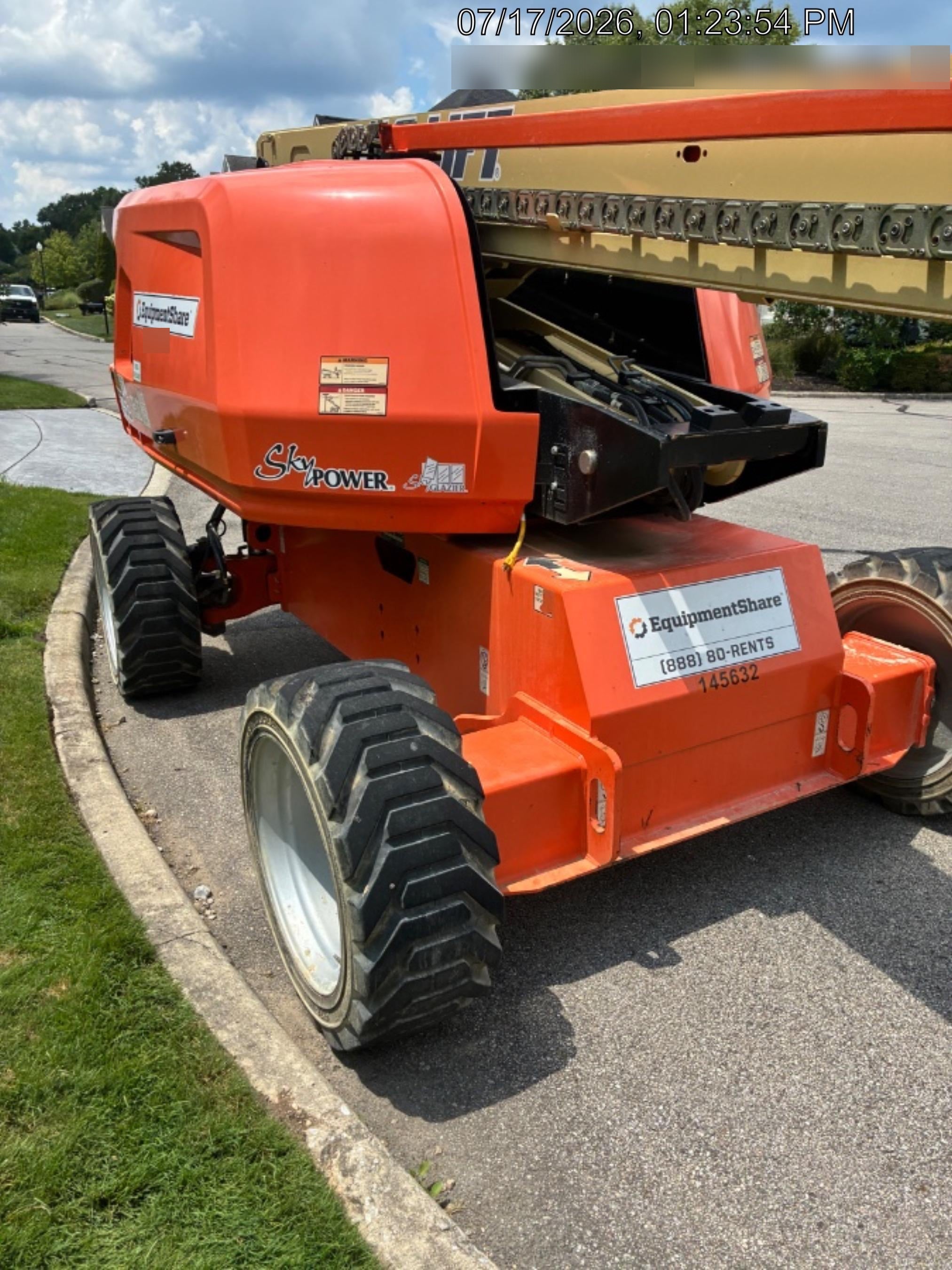 2021 JLG 660SJ