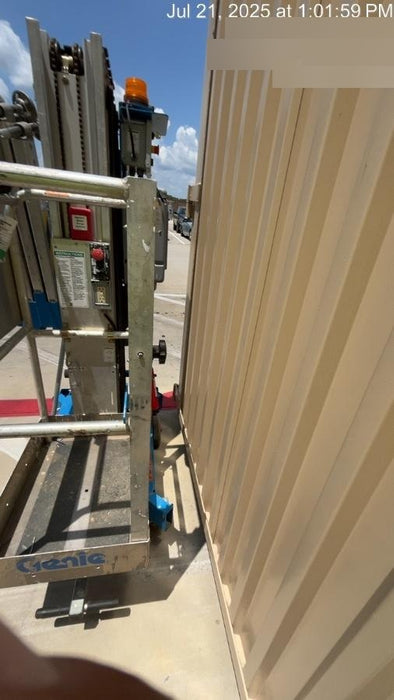 2021 GENIE AWP-30S DC