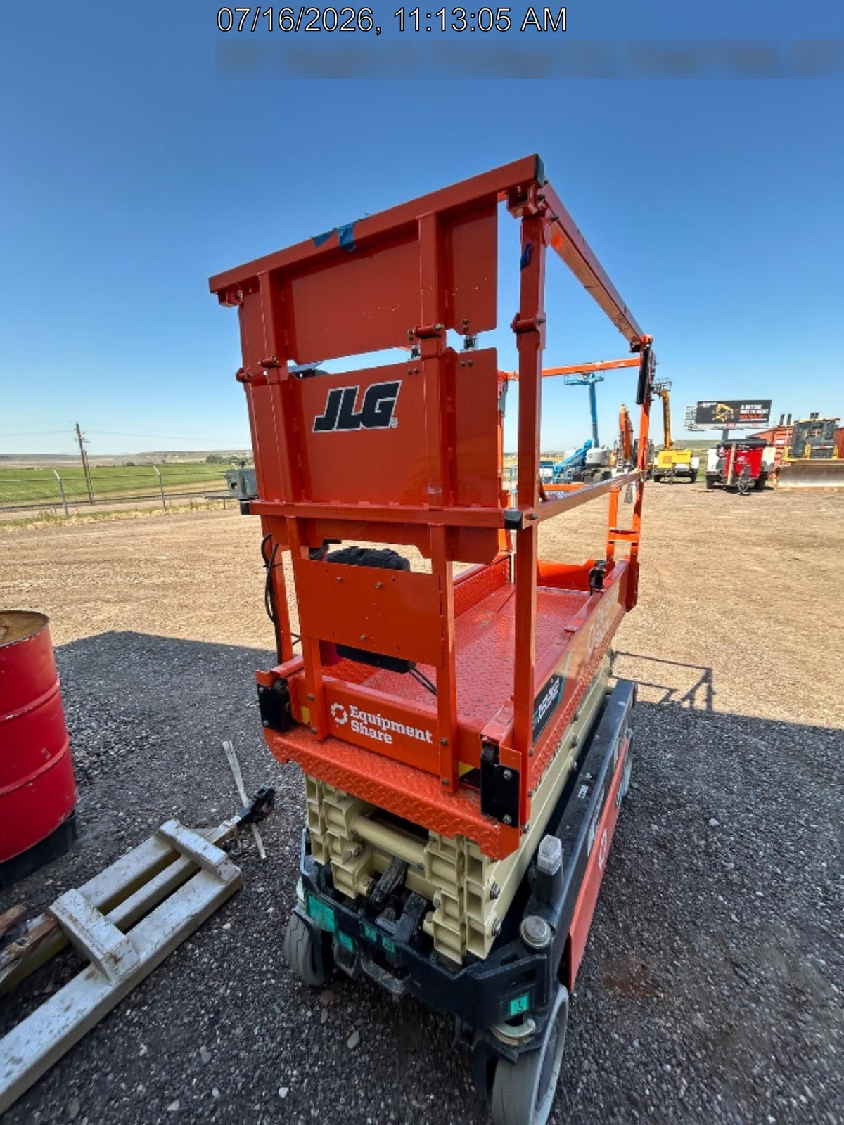 2025 JLG ES1932