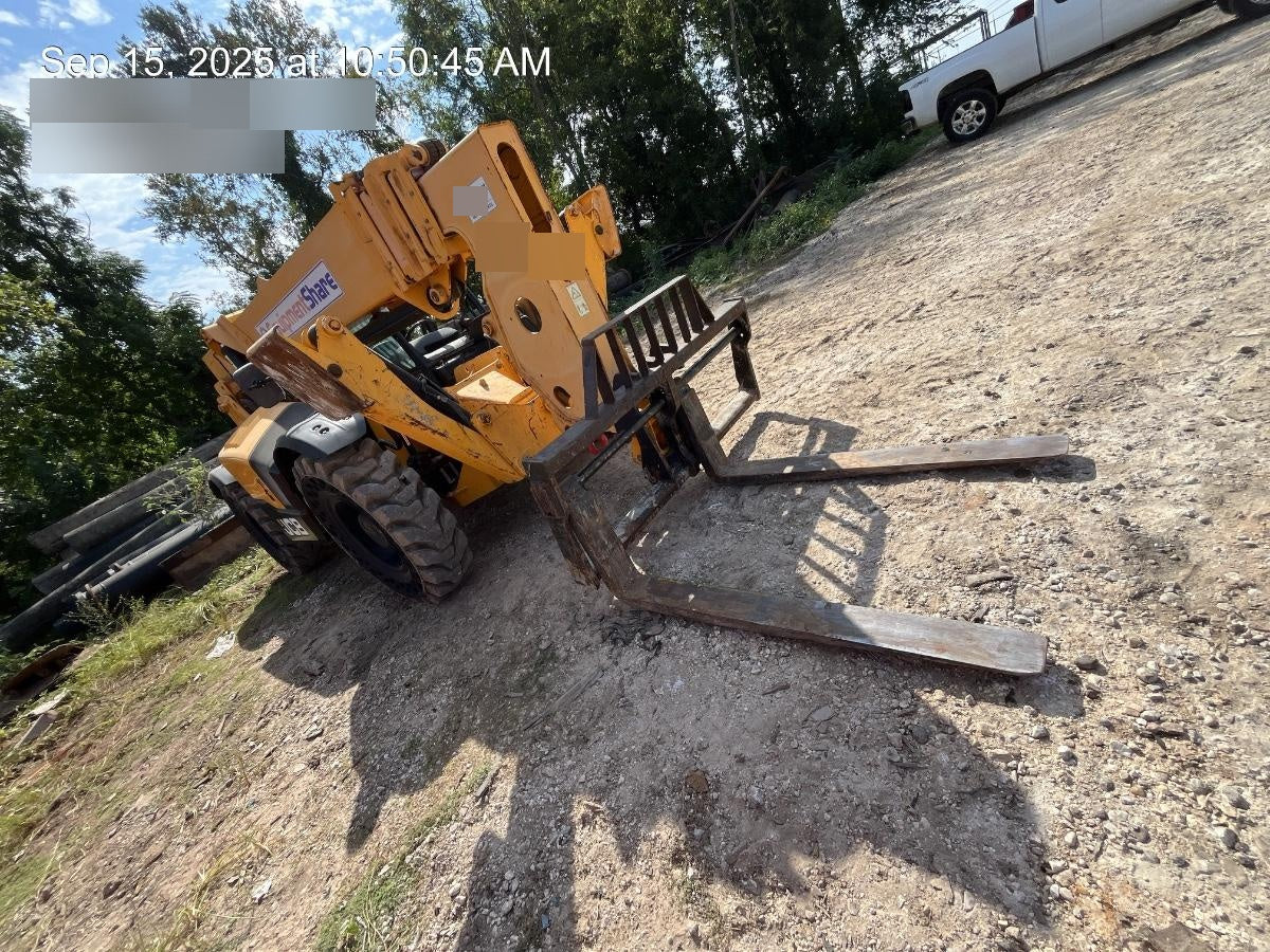 2019 JCB 510-56 Open ROPS, 74 HP, Solid Tires, Worklights, Beacon, Aux Hydraulics, Lifting Eye 72" Carriage/60" Forks