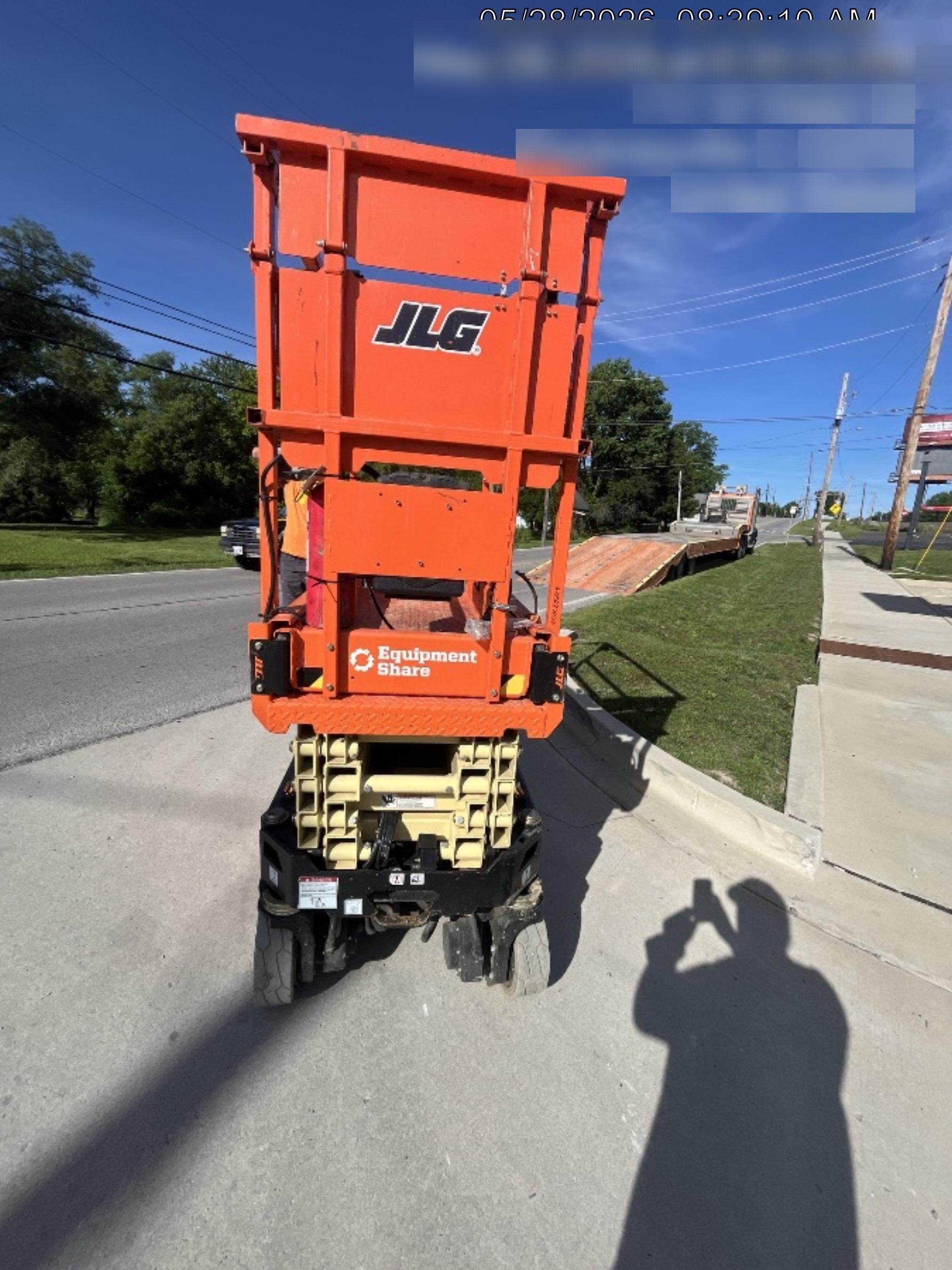 2023 JLG ES1932