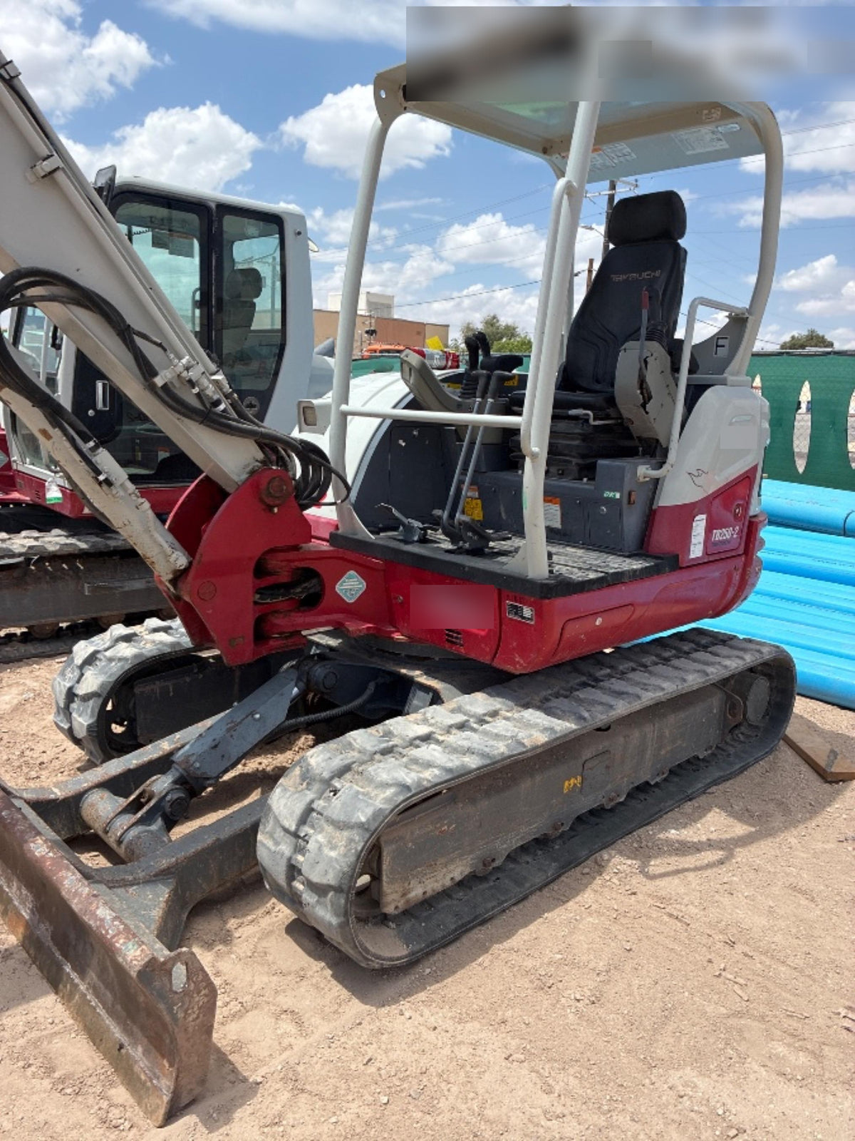 2021 TAKEUCHI TB250-2