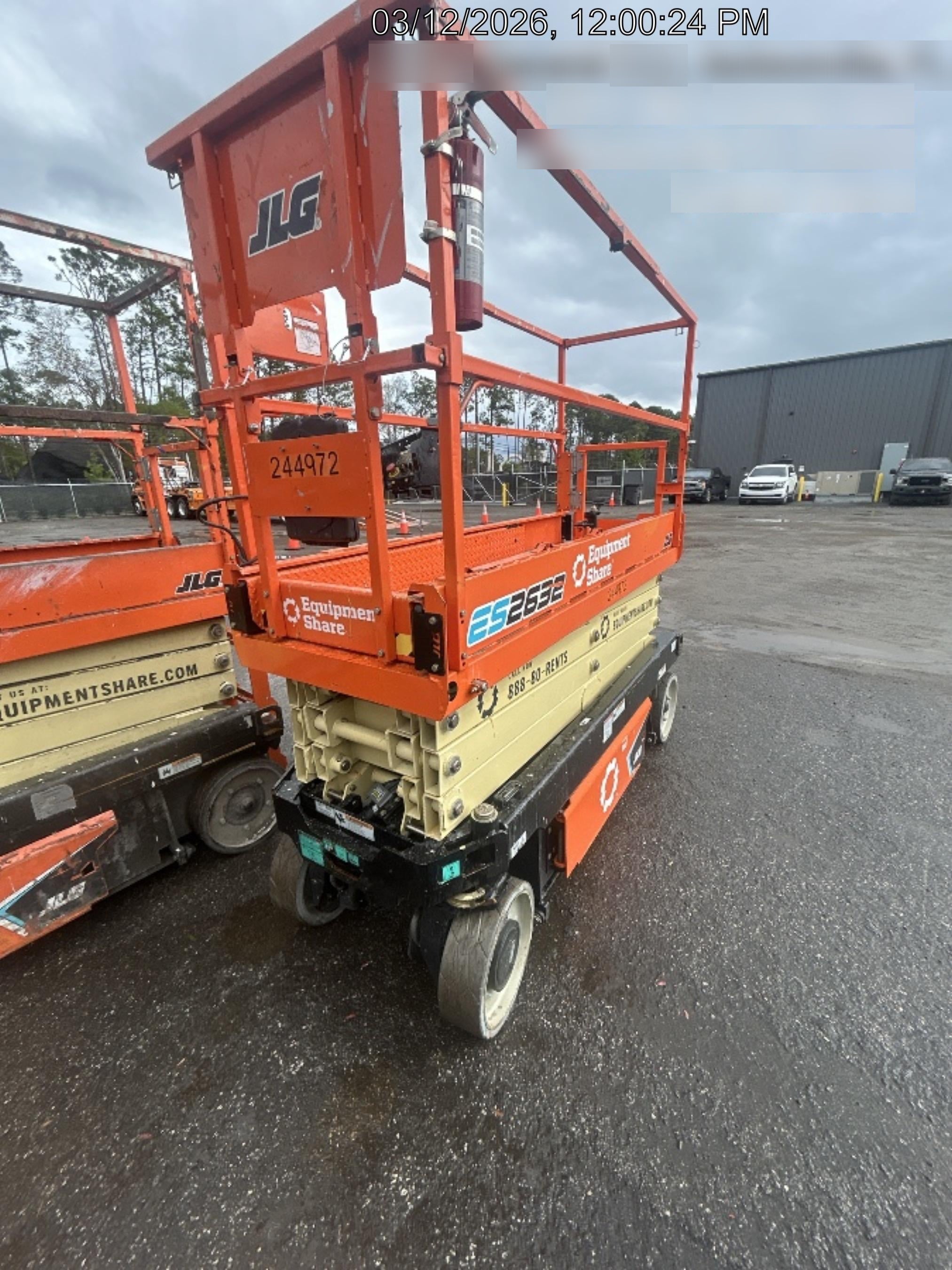 2022 JLG ES2632