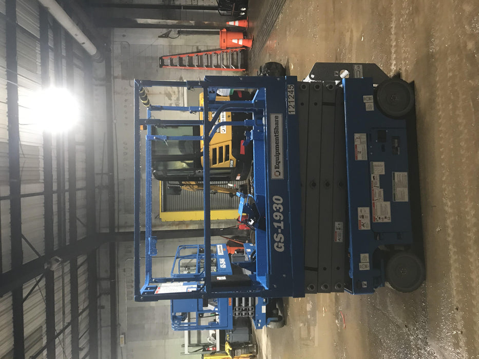 2020 Genie GS-1930 Solid Non Marking Tires, Beacon, Folding rails with half height swing gate, Telematics