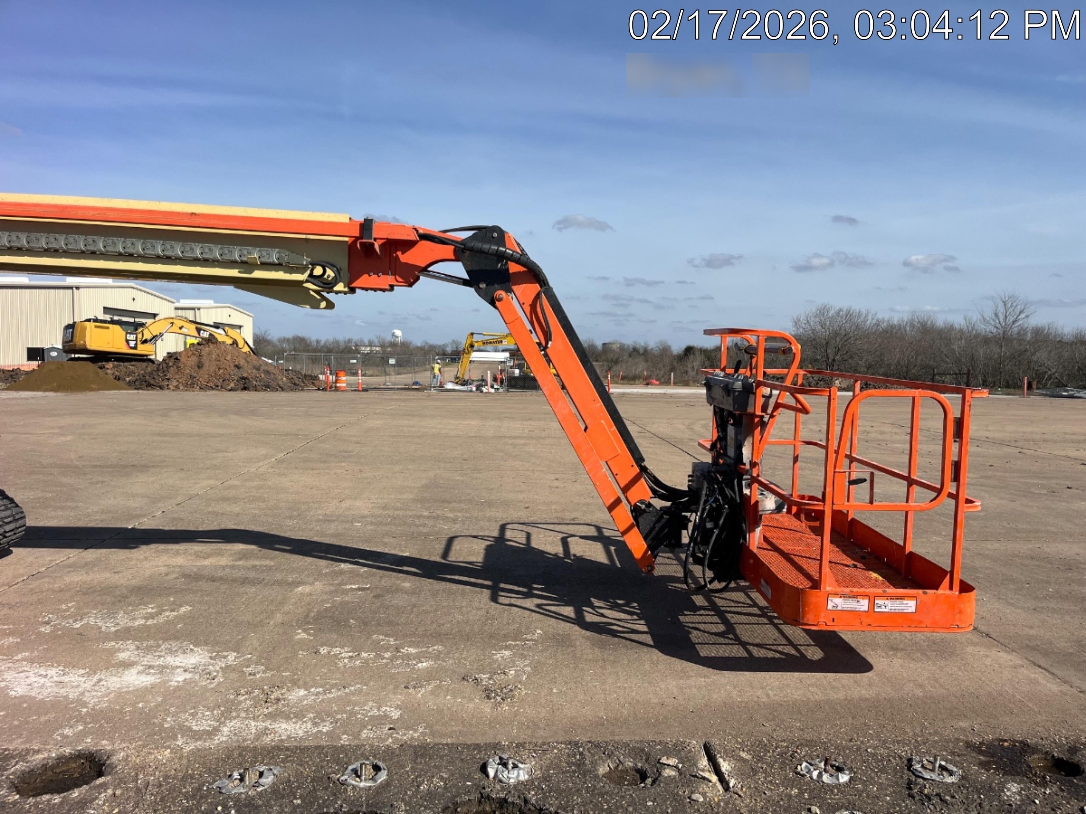 2021 JLG 660SJ Quad Track