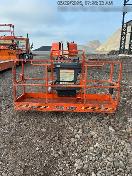 2022 JLG 660SJ