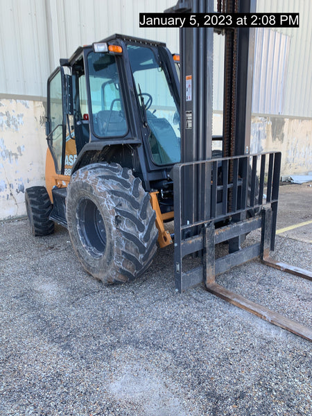 2021 CASE 588H