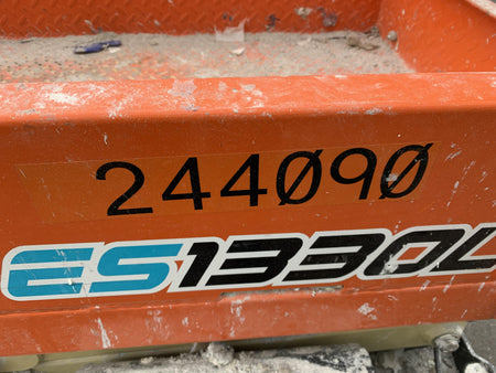 2022 JLG ES1330L