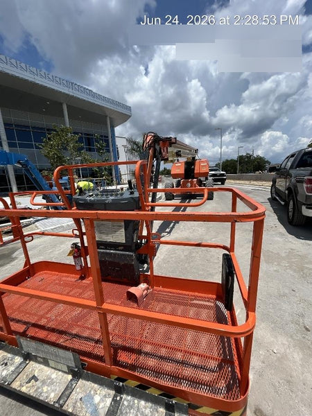 2020 JLG 860SJ