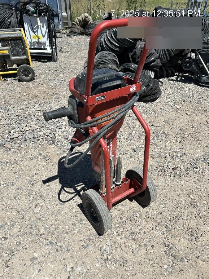 2023 HILTI TE 3000-AVR