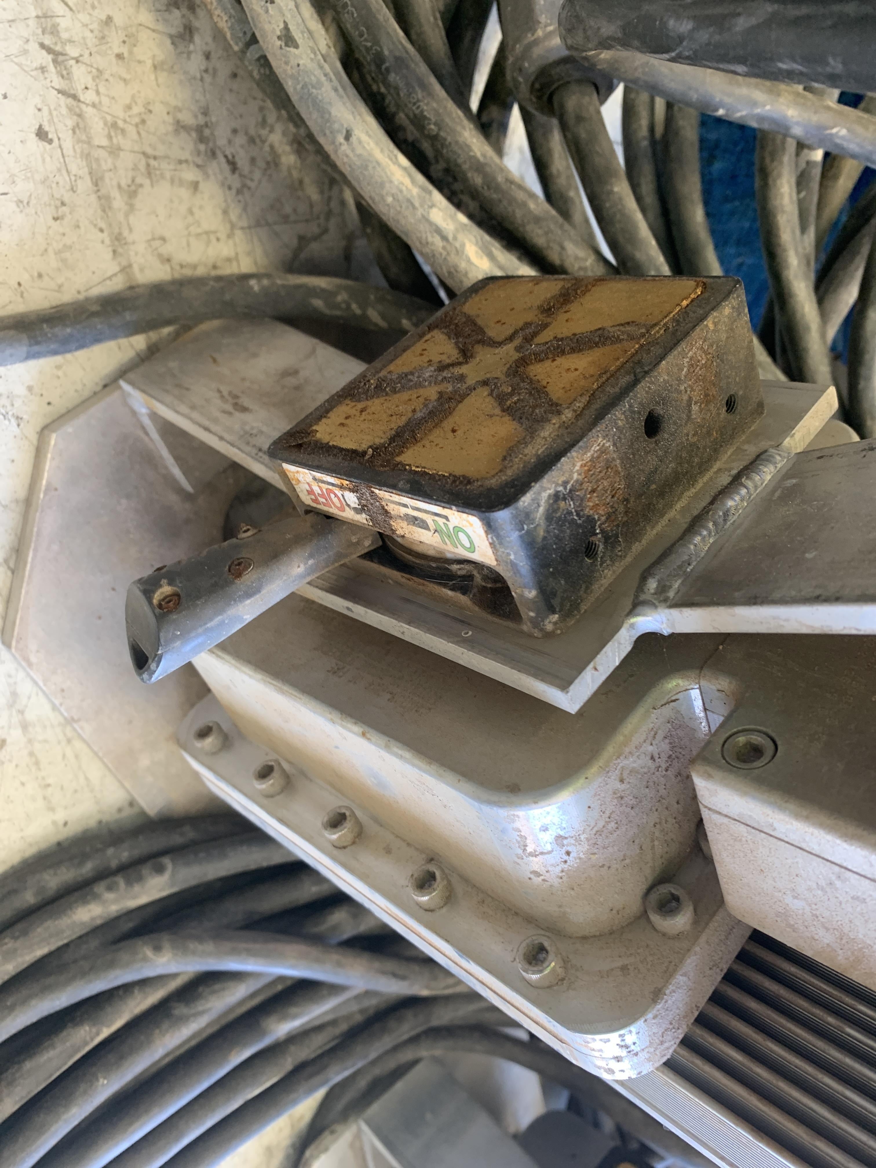 2022 WORKSITE LIGHTING PetroPRO Handy 24639