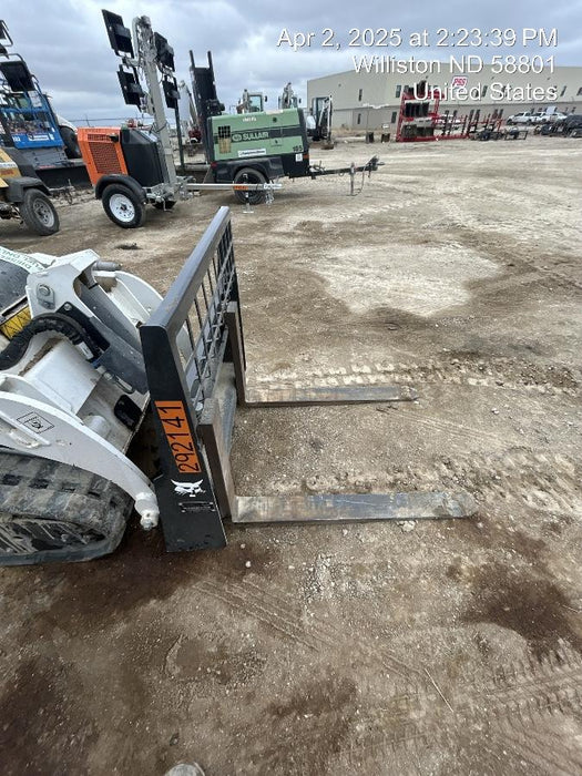 2023 BOBCAT 36" Mini Skid Steer Fork Carriage - Bobcat