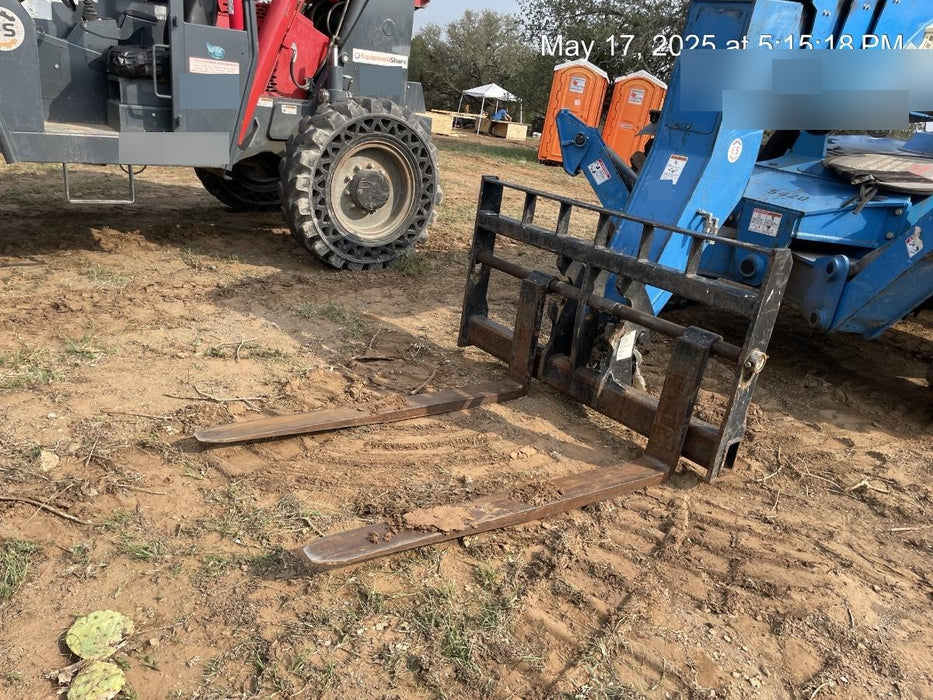 2017 Genie GTH-1056 Genie GTH1056, Solid Tires, 60" carriage, Light Kit, Open ROPS