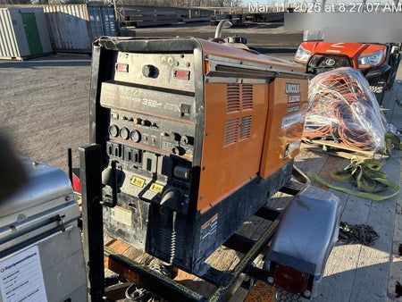 2021 Lincoln Electric Vantage 322 Vantage 322 Ready Pak 3 w/ Decals, ORANGE (includes trailer, cable rack, fender light kit) NO Telematics