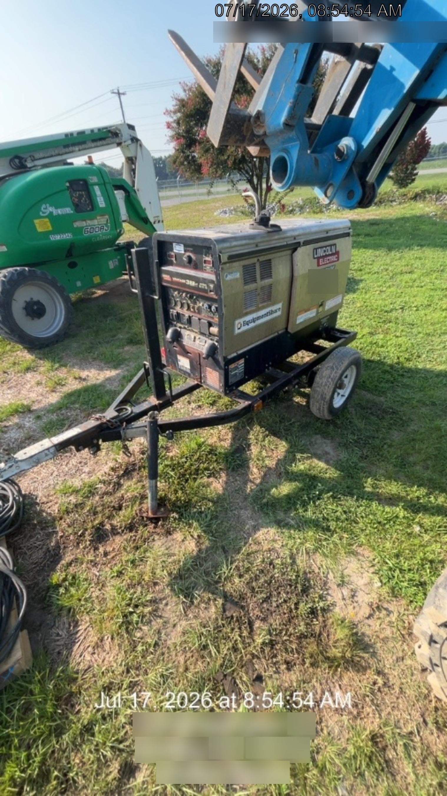 2019 Lincoln Electric Vantage 322 Welder Ready-Pak 3, Two wheel trailer, Fender and Light kit, Cable Rack