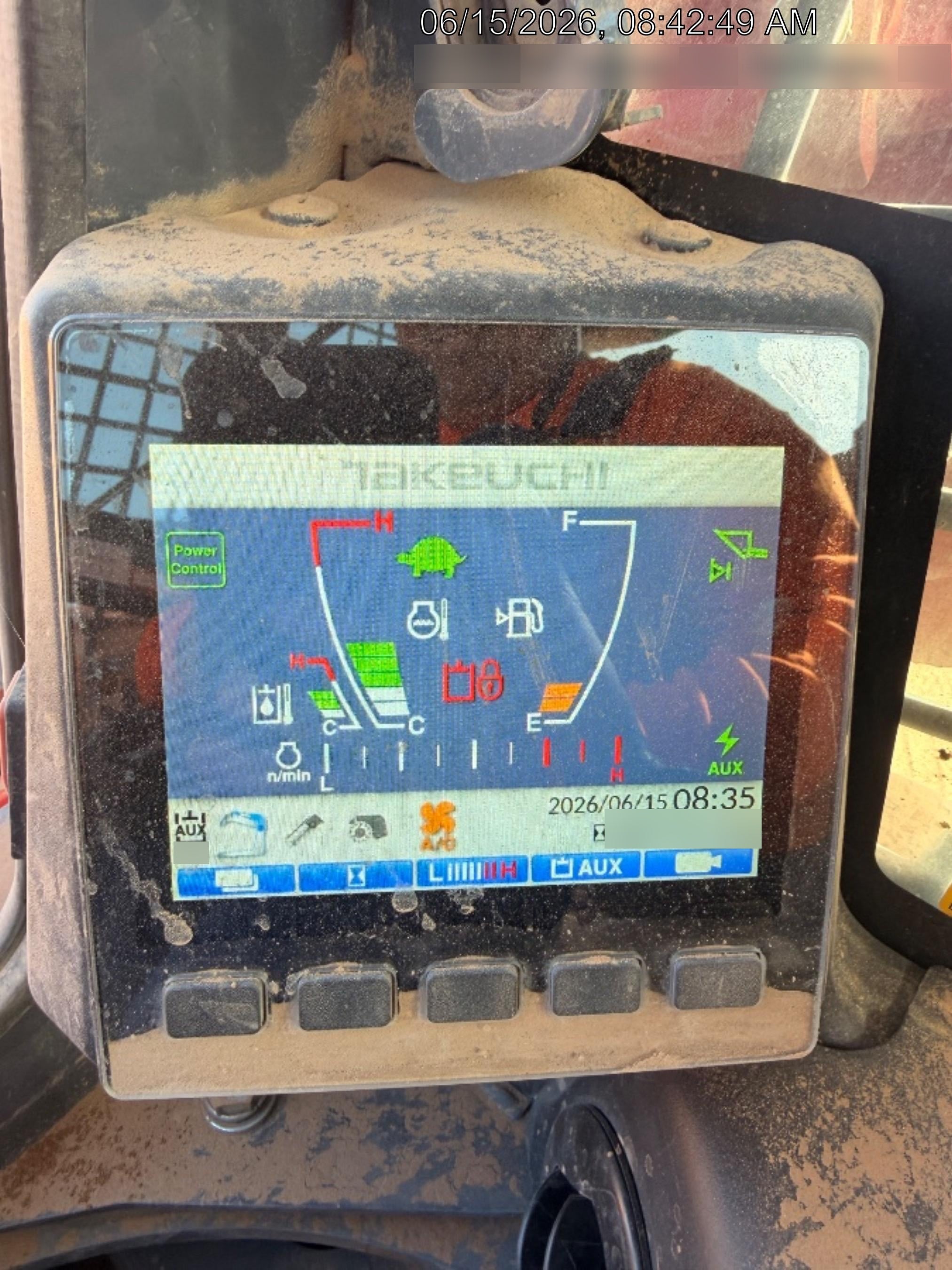 2024 TAKEUCHI TL10V2-CR