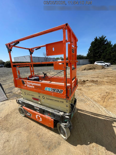 2022 JLG ES1932