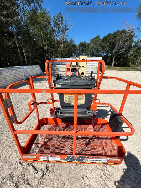 2021 JLG E450AJ
