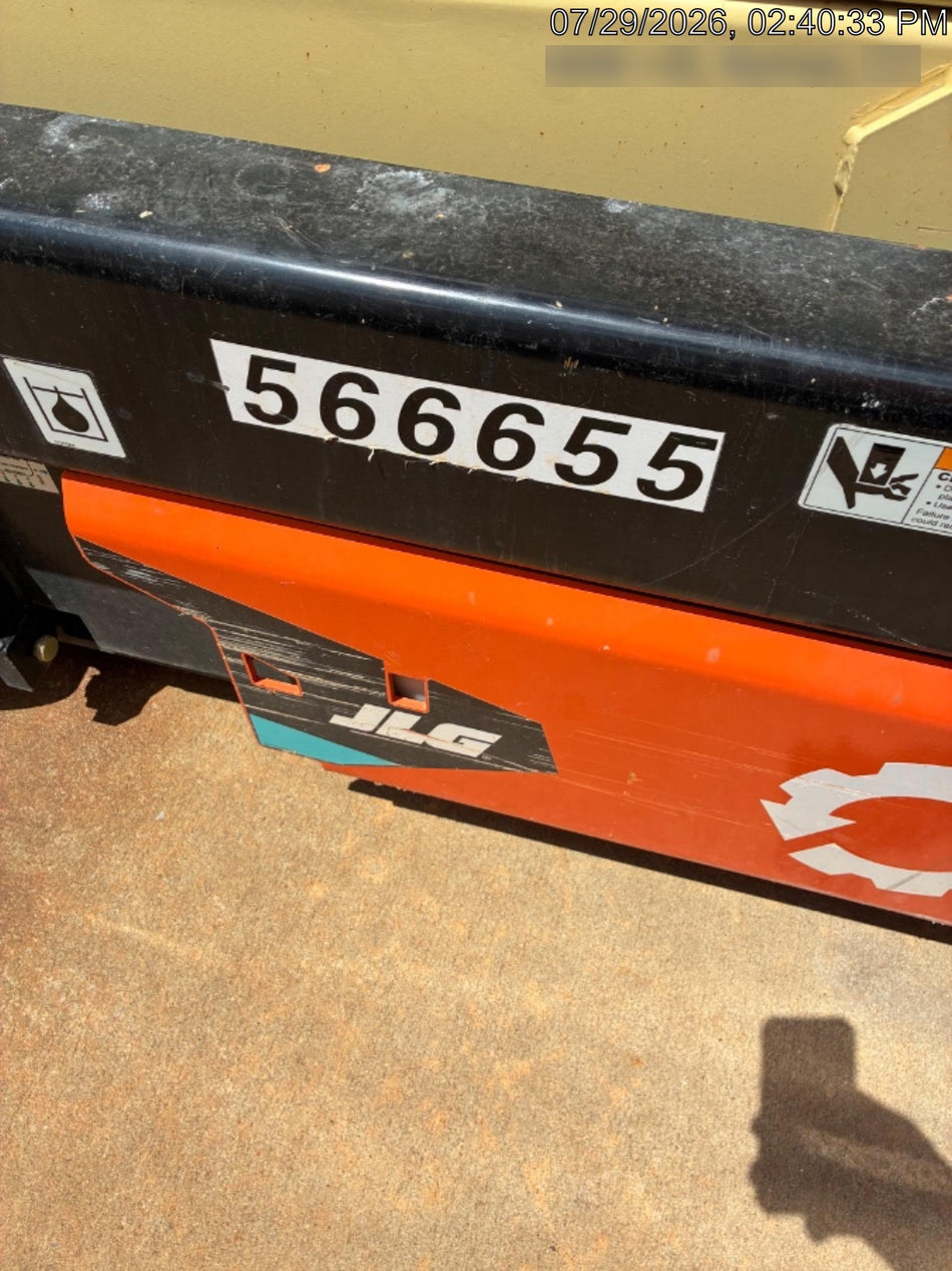 2025 JLG ES3246