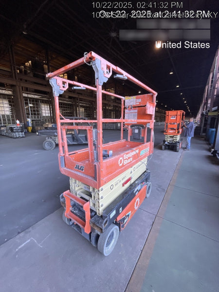 2022 JLG ES1932