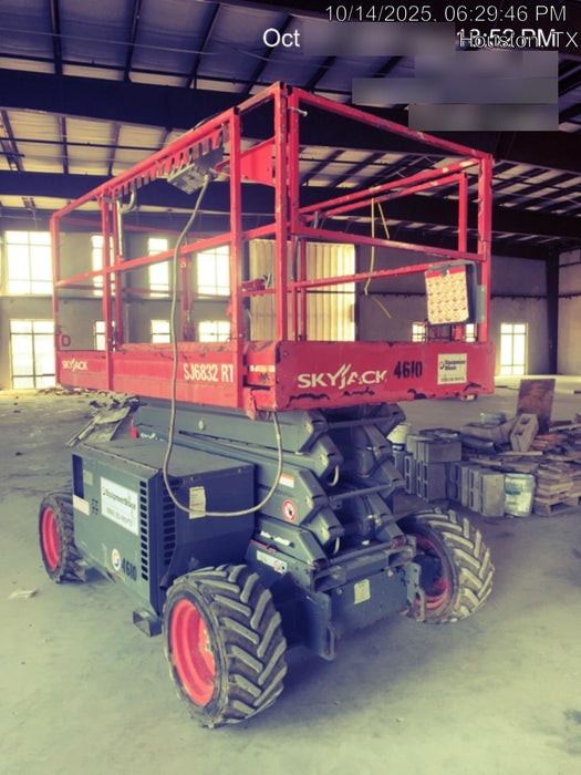 2017 SKYJACK SJ6832 RT